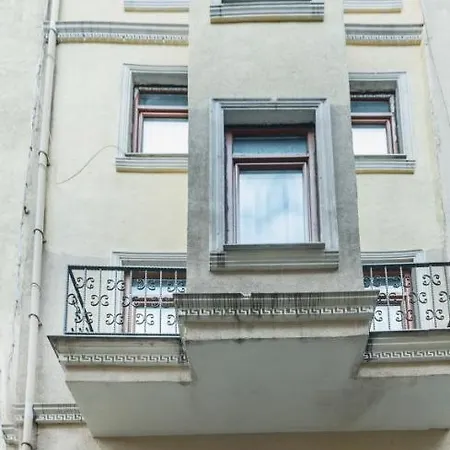 Mayer Catikkas Suites *