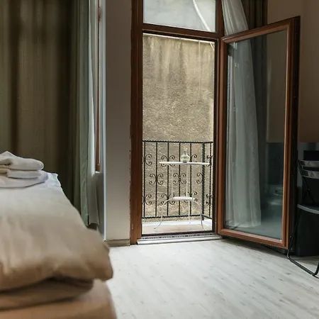 Mayer Catikkas Suites *